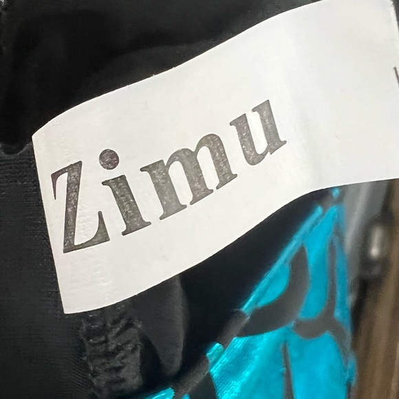 NEW! Zimu mermaid leggings. Metallic blue/black fitted leggings. Size small. - Picture 7 of 7